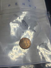 Load image into Gallery viewer, Dime and Penny Illusion - Dime & Penny - Similar to the Scotch and Soda Illusion