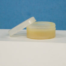 Load image into Gallery viewer, Magician's Hard Wax - Many Uses With This Great Accessory!