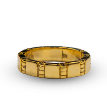 Load image into Gallery viewer, Stagger Ring - Magically Link Finger Rings Together!