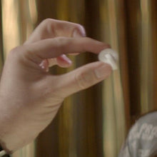 Load image into Gallery viewer, Linking Mints - As Seen On TV! - Magically Link and Unlink Two Mints Together!