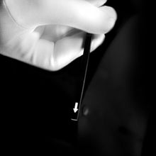 Load image into Gallery viewer, Magic Arrow Stick - Make the Arrow Jump to the Middle and End of the Stick!