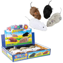 Load image into Gallery viewer, Wind Up Furry Mouse - Startle That Special Person With This Fake Mouse (Colors Vary)!
