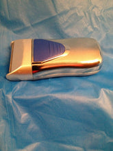 Load image into Gallery viewer, Shocking Razor - Jokes, Gags and Pranks - Shock Razor is very shocking!
